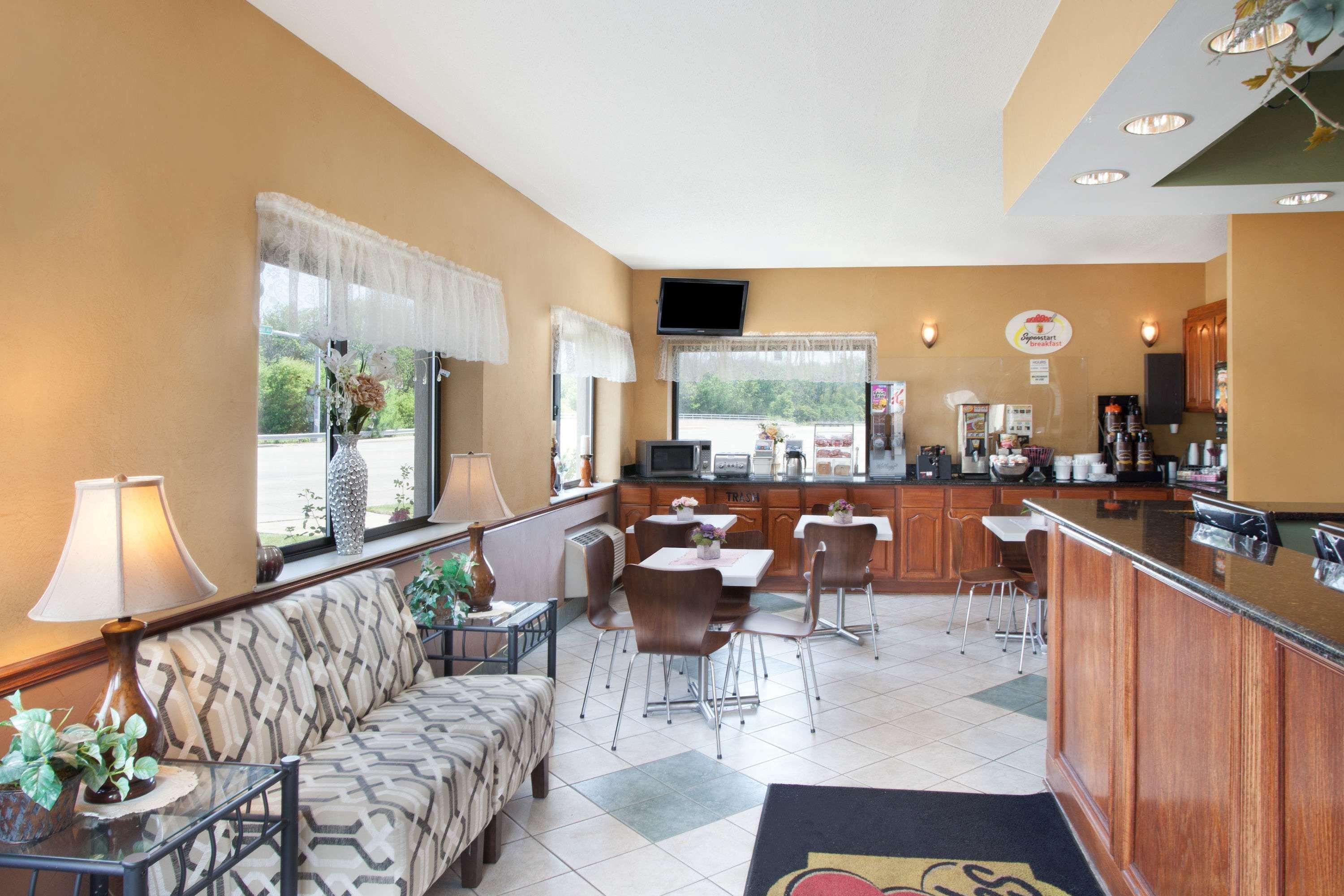Super 8 By Wyndham Chicago/Rosemont/O'Hare/Se River Grove Exterior foto
